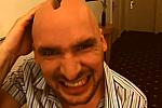 Werbeclip Travelchannel - Glatze polieren einmal anders